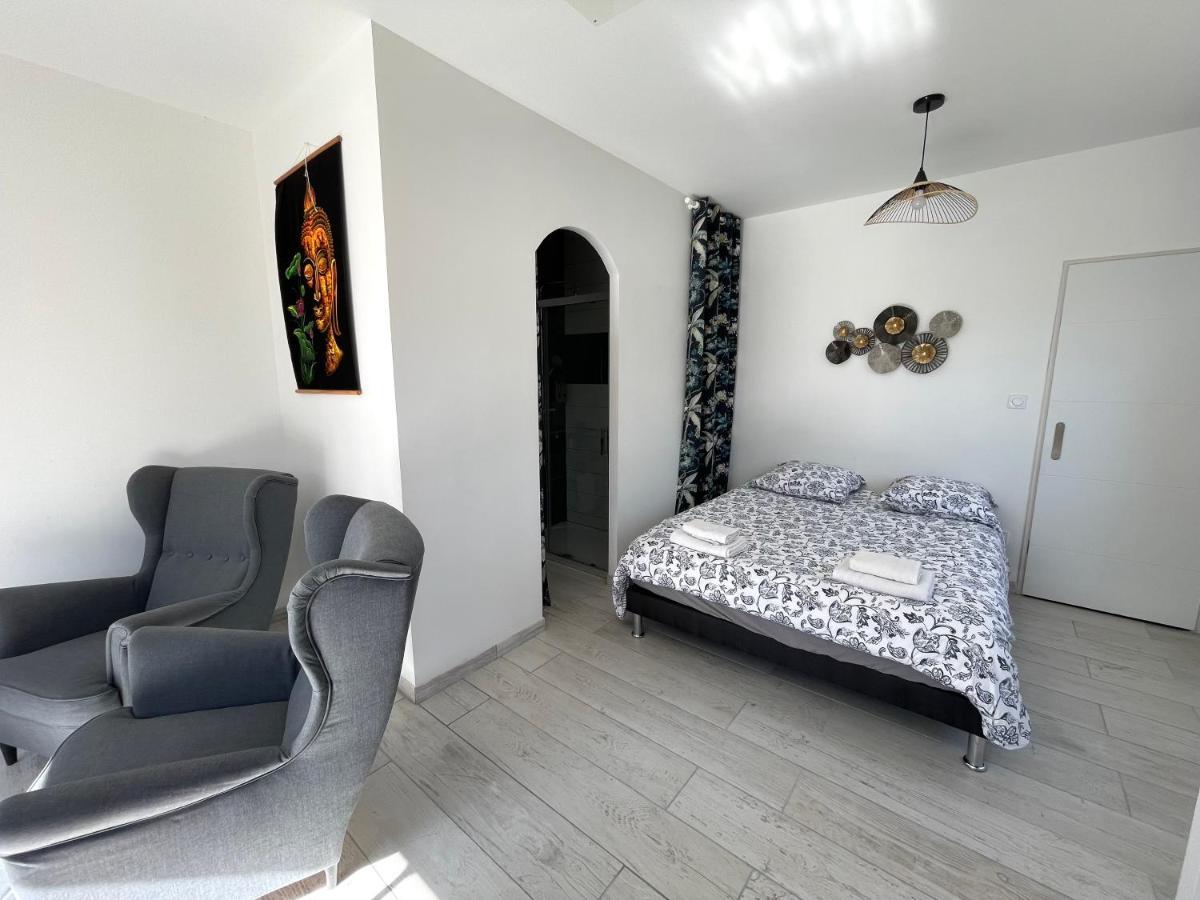 Siam Mahanakhon Appart & Spa Rieux-de-Pelleport Luaran gambar